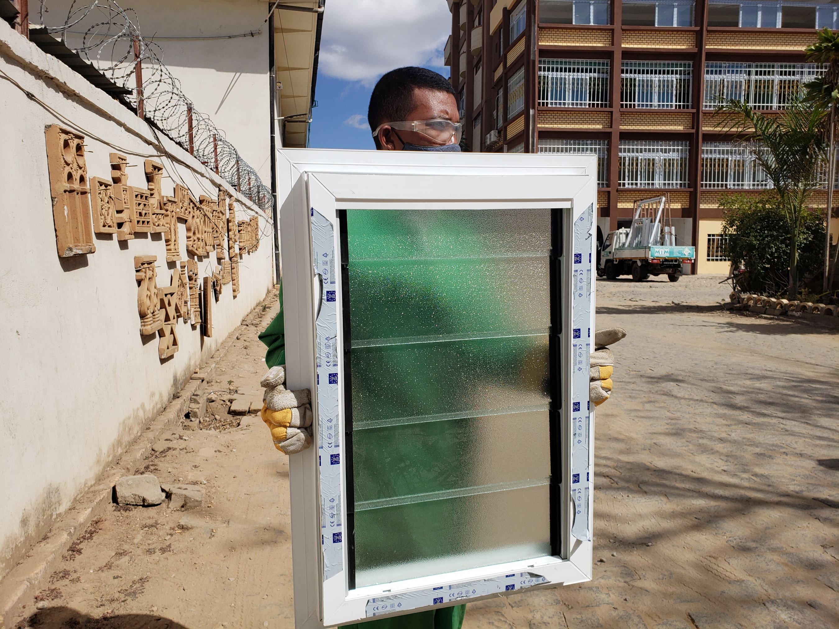 ouvrier-mim-installation